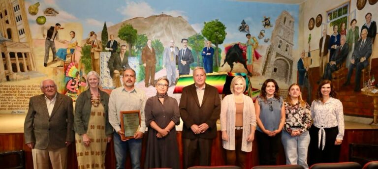 Rinden homenaje póstumo a pintor Eloy Cerecero