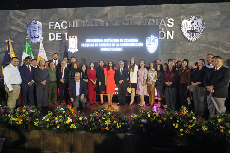 Presenta segundo informe la directora de la Facultad de Ciencias de la Administración