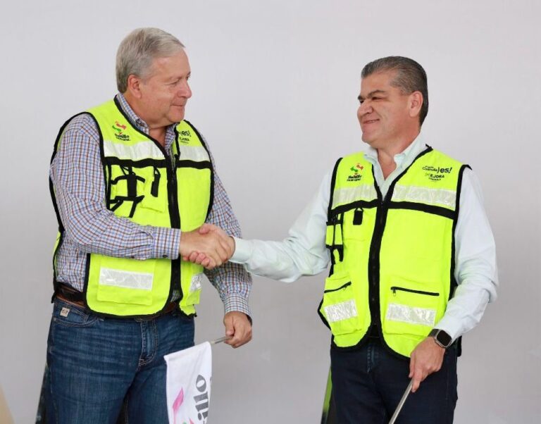 Avanzan pavimentaciones en la Zona Centro