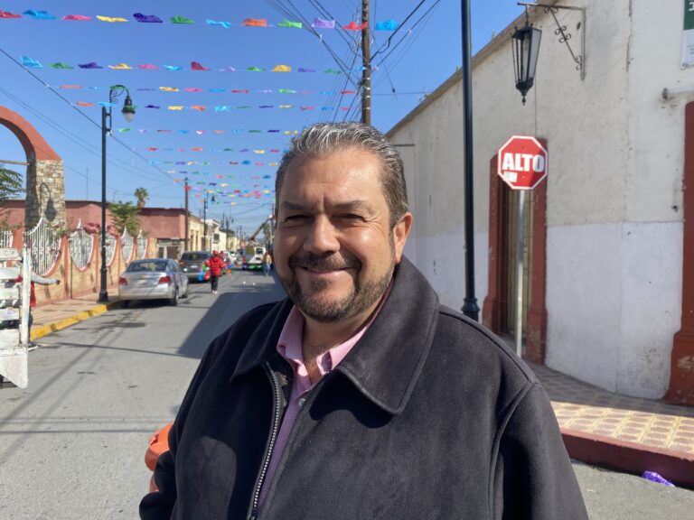 Comienza decoración de calles en Ramos Arizpe para celebrar el Día de Muertos 