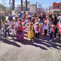 Con desfile, alumnos de primaria “Eufrasio Sandoval” conmemoran 113 aniversario de la Revolución Mexicana 1