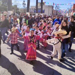 Con desfile, alumnos de primaria “Eufrasio Sandoval” conmemoran 113 aniversario de la Revolución Mexicana 2
