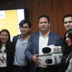 En conferencia ante estudiantes de Economía, destaca Javier Díaz González estabilidad de Coahuila 2