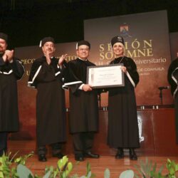 Entrega Consejo Universitario de la UAdeC Medallas y Reconocimientos a universitarios destacados8