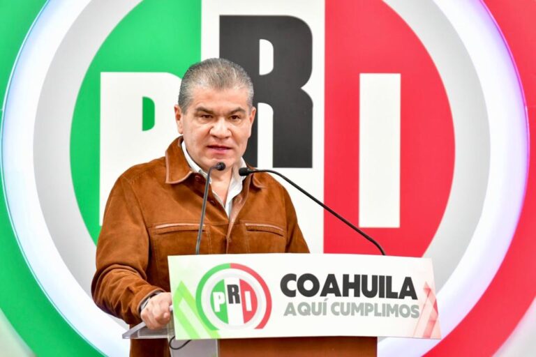 Entrega Miguel Ángel Riquelme Solís Sexto Informe de Gobierno ante el PRI Coahuila