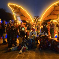 Invitan a visitar el altar de muertos monumental del Parque Las Maravillas de Saltillo3