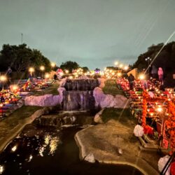 Invitan a visitar el altar de muertos monumental del Parque Las Maravillas de Saltillo4