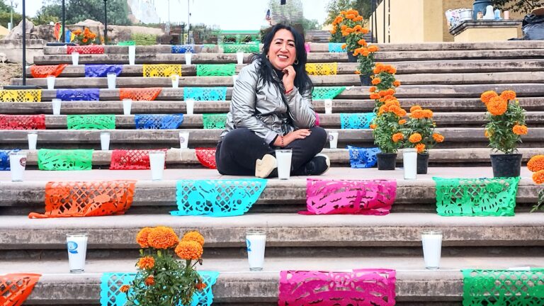 Invitan a visitar el altar de muertos monumental del Parque Las Maravillas de Saltillo