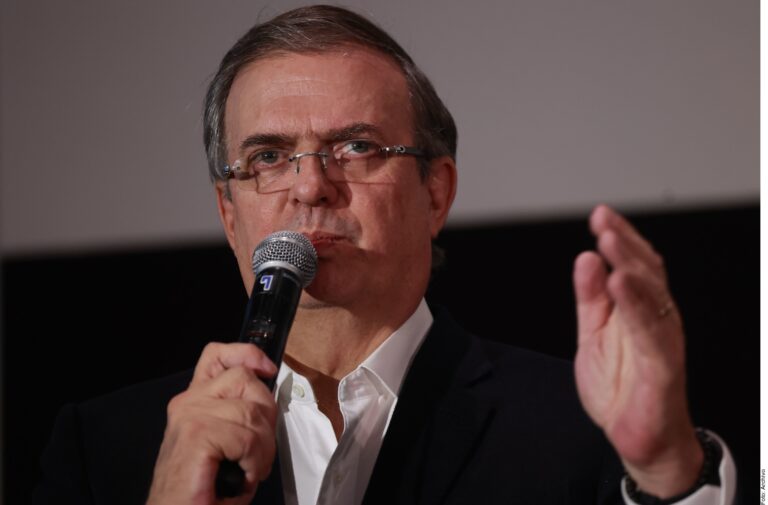 No voy a cambiar de partido, milito en la 4T: Ebrard