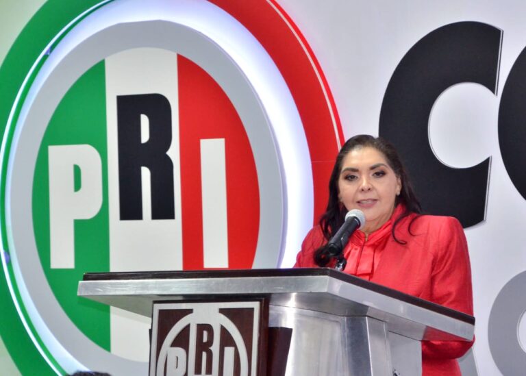 Presenta Martha Loera informe legislativo y de gestión