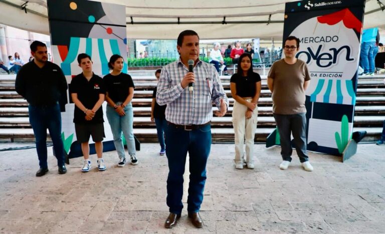 Realizan segunda edición del Mercado Joven