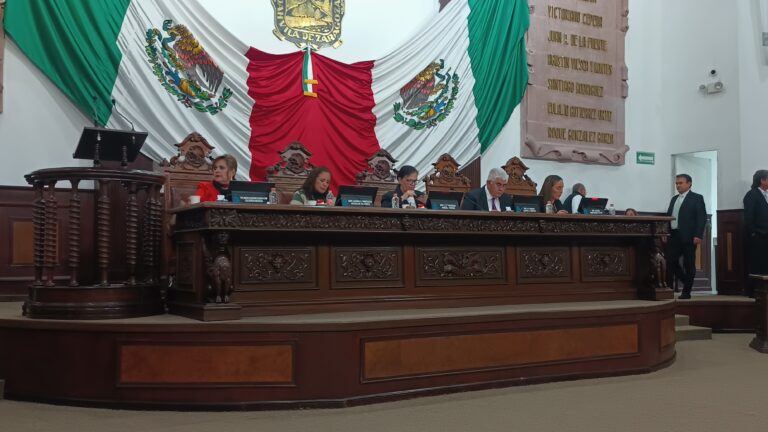 Aprueba Congreso de Coahuila realizar sesión solemne por toma de protesta de Manolo Jiménez