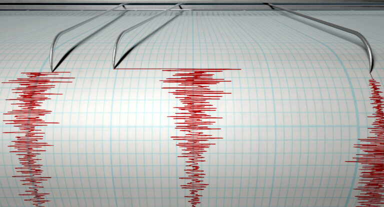 Fuerte terremoto de 7.2 de magnitud sacude el sur de Filipinas