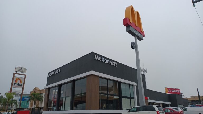 Regresa McDonald’s a Saltillo; el viernes reinauguran sucursal de periférico LEA