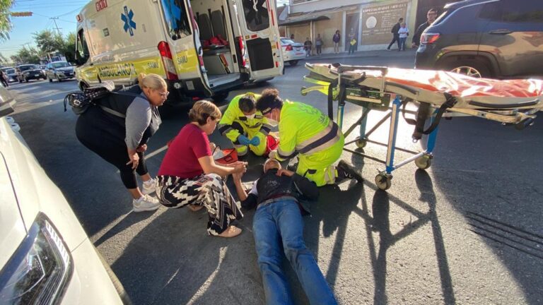 Muere peatón tras haber sido atropellado por motociclista adolescente en Saltillo