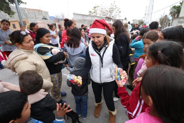 Continúa María Bárbara Cepeda apoyando ¡Con pasión y corazón!