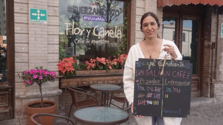 En sinergia con clientes, regala Café Flor y Canela comida y café a personas en situación vulnerable 