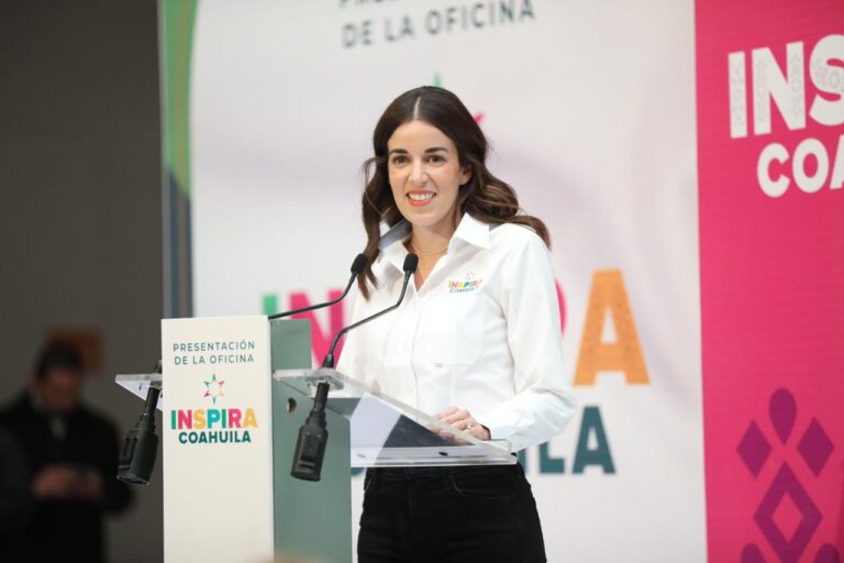 Presentan Manolo Jiménez y Paola Rodríguez Inspira Coahuila