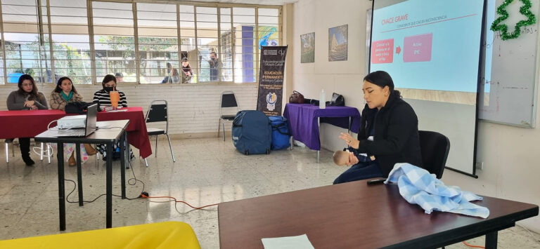 Facultad de Enfermería US imparte curso de Primeros Auxilios a personal de la Coordinación de Difusión y Patrimonio Cultural de la UAdeC