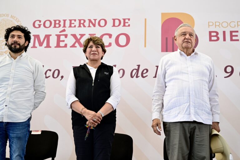 Hace campaña AMLO para mayoría en el Congreso