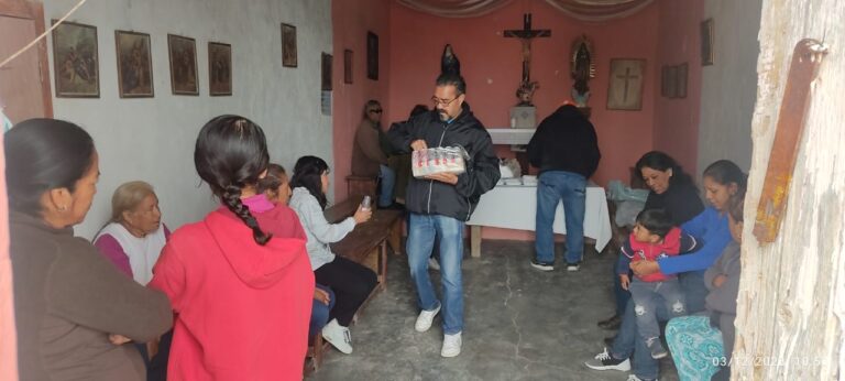 Llevan alegría a la zona rural de Ramos Arizpe; realizan posada con familias 