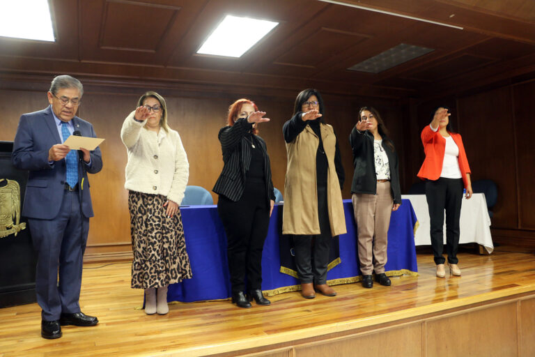 Toman protesta los integrantes de las Academias de Profesores de la UAdeC Unidad Saltillo