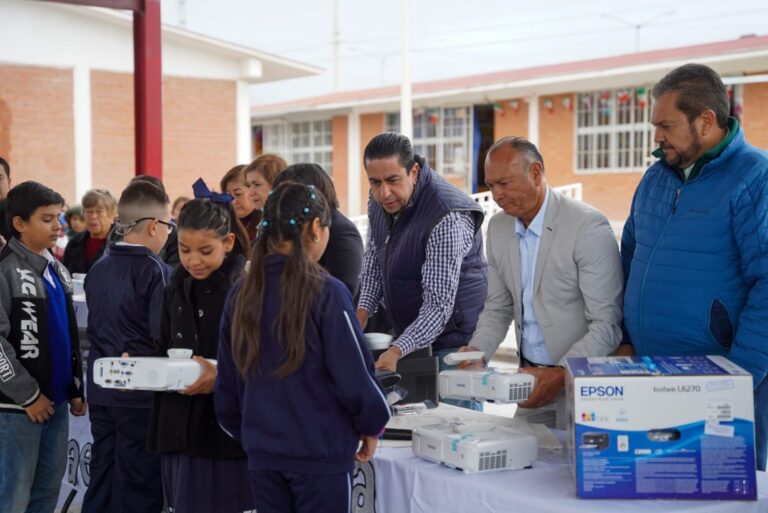 El programa “Mejora tu Escuela” benefició a más de 10 mil alumnos de Ramos Arizpe