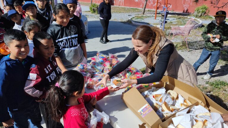 Comparte diputada María Bárbara Cepeda Boehringer Rosca de Reyes con habitantes de Nuevo Mirasierra