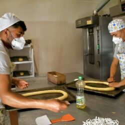 Con la compra de Rosca de Reyes invitan a apoyar a jóvenes de centro ‘Esperanza y Nueva Vida’2