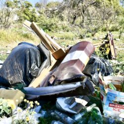 Convierten terrenos baldíos en basureros clandestinos en colonia Guanajuato de Arriba de Ramos Arizpe