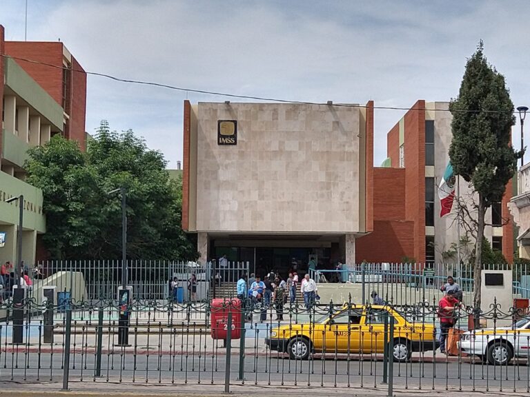 Funciona IMSS 2 en Saltillo con planta de luz por falla eléctrica; suspenden cirugías 