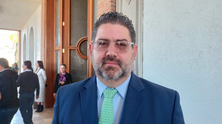 Hay en Fiscalía Anticorrupción 300 denuncias contra funcionarios municipales de Coahuila