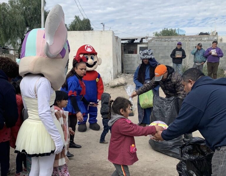 Llevarán alegría a niños de colonia Urbivilla; ciudadanía aún puede apoyar con donaciones 