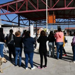 Madres de familia en primaria “Maestros Coahuilenses” piden a autoridades nombramiento de director y maestro 3