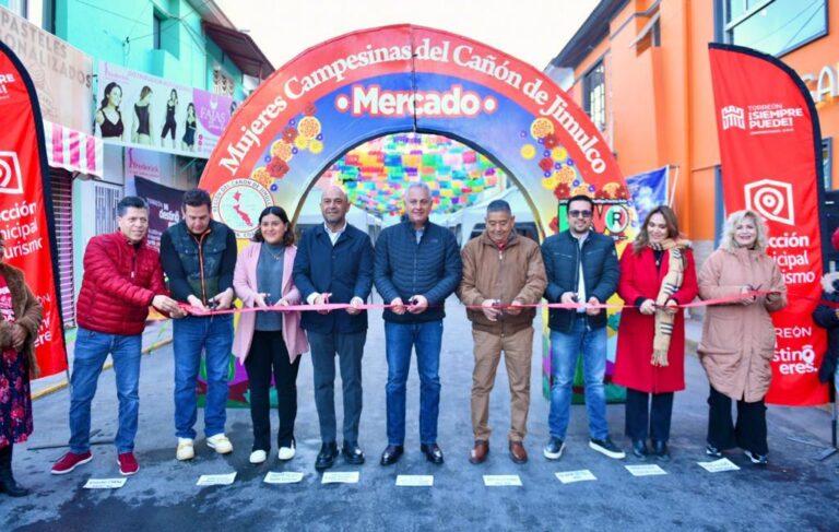 Román Alberto Cepeda González reactiva el Mercado de las Mujeres Campesinas del Cañón de Jimulco