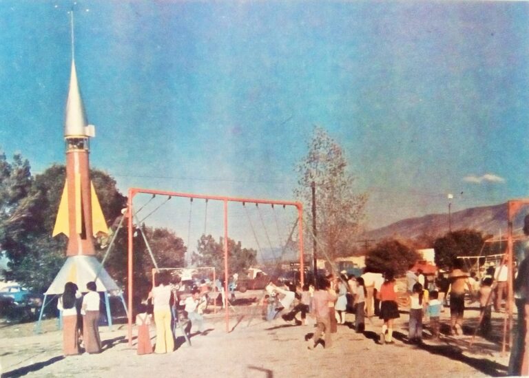 Sostienen recuerdos melancólicos al emblemático cohete de la Iglesia de Lourdes en Saltillo