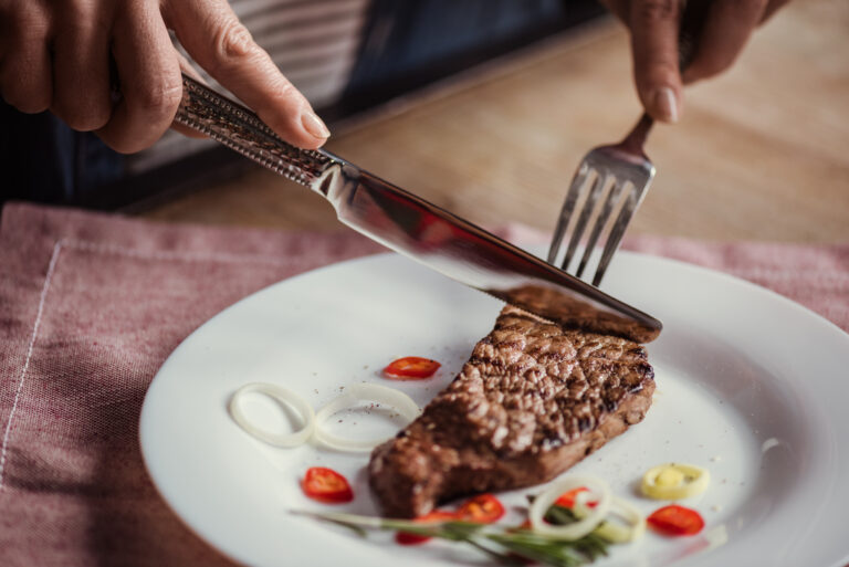 Israel se convierte en el primer país en autorizar la venta y consumo de carne cultivada en laboratorio