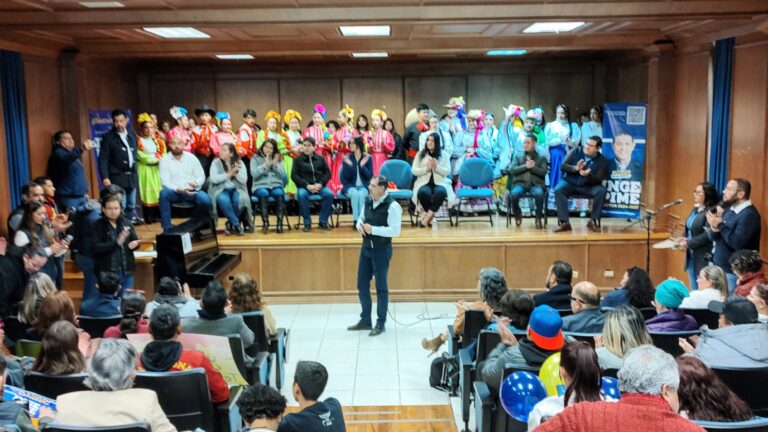 Propone Octavio Pimentel creación de guarderías para hijos de trabajadoras y alumnas de la UA de C