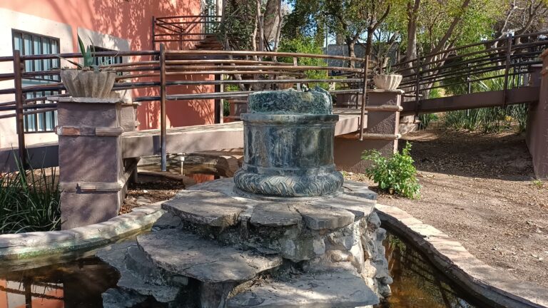 Requiere escultura de “La niña del lago” del Parque El Chapulín costosa restauración para volver a su sitio