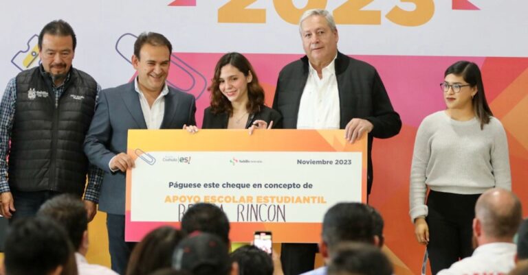 Apoya Chema Fraustro la educación de la niñez y la juventud