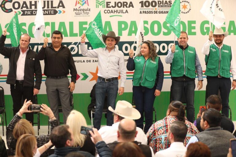 Manolo arranca obras de pavimento y agua potable en la Región Carbonífera