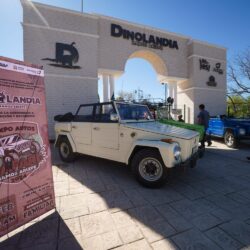 Cientos disfrutan “Expo de Autos Safari” en Dinolandia6
