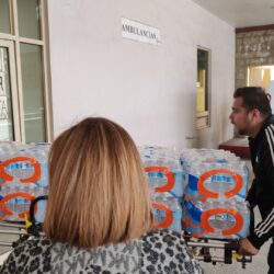 Damas del Club Rotario de Saltillo donan pañales para adulto y agua embotellada para pacientes del Hospital General2