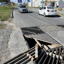 Eliminan riesgo para automovilistas en sistema de drenaje pluvial del bulevar Plan de Guadalupe 