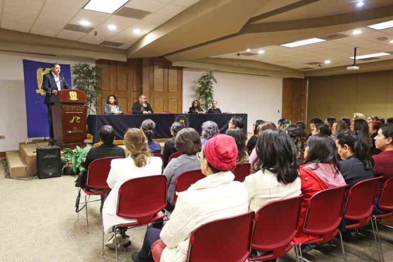 Inicia la agenda de Mujeres UAdeC con el Panel Mujer Universitaria en la Ciencia