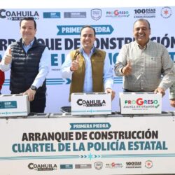 Lleva Manolo obras sociales y de seguridad a la Carbonífera