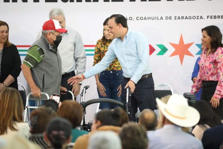 Anuncian Manolo y presidenta honoraria del DIF Coahuila el Centro de Atención Integral al Adulto Mayor