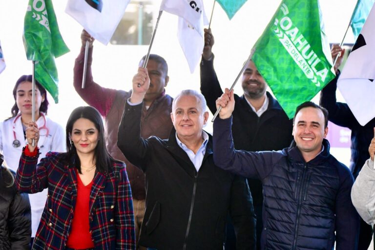 Arrancan Manolo Jiménez y Román Cepeda la Caravana de la Salud en Torreón