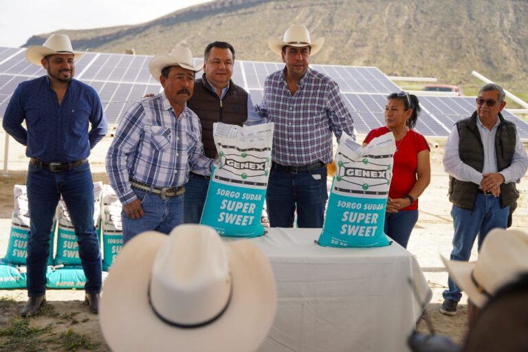 Chema Morales arranca programa de Semilla a Bajo Costo y entrega más obras para el campo ramosarizpense