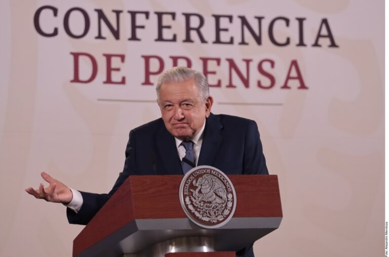 Hará AMLO recorrido por el País, paralelo a campañas